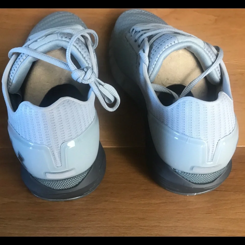 UNDER ARMOUR UA HOVR Sonic 2 Grey Running Shoe 10